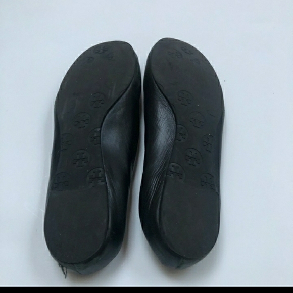 Tory Burch Black 🖤 flats...CLASSICS! - Picture 3 of 12